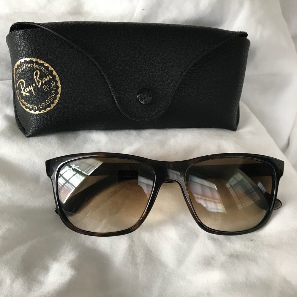 RAY BAN Dark Tortoise 4181- Like New